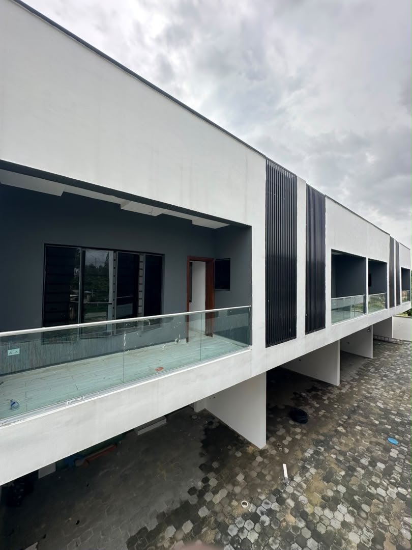 Pennisula Residence